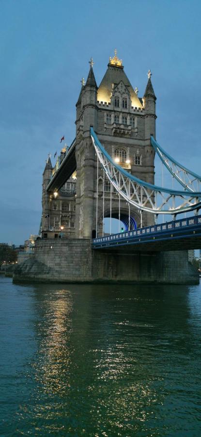 Stunning Massive Bedroom +Direct Thames River View London Eksteriør bilde